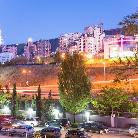 Tbilisi Apartment Tennis Court מראה חיצוני תמונה